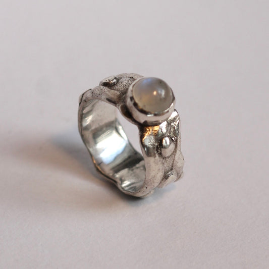 anillo PUNTOS + piedra luna